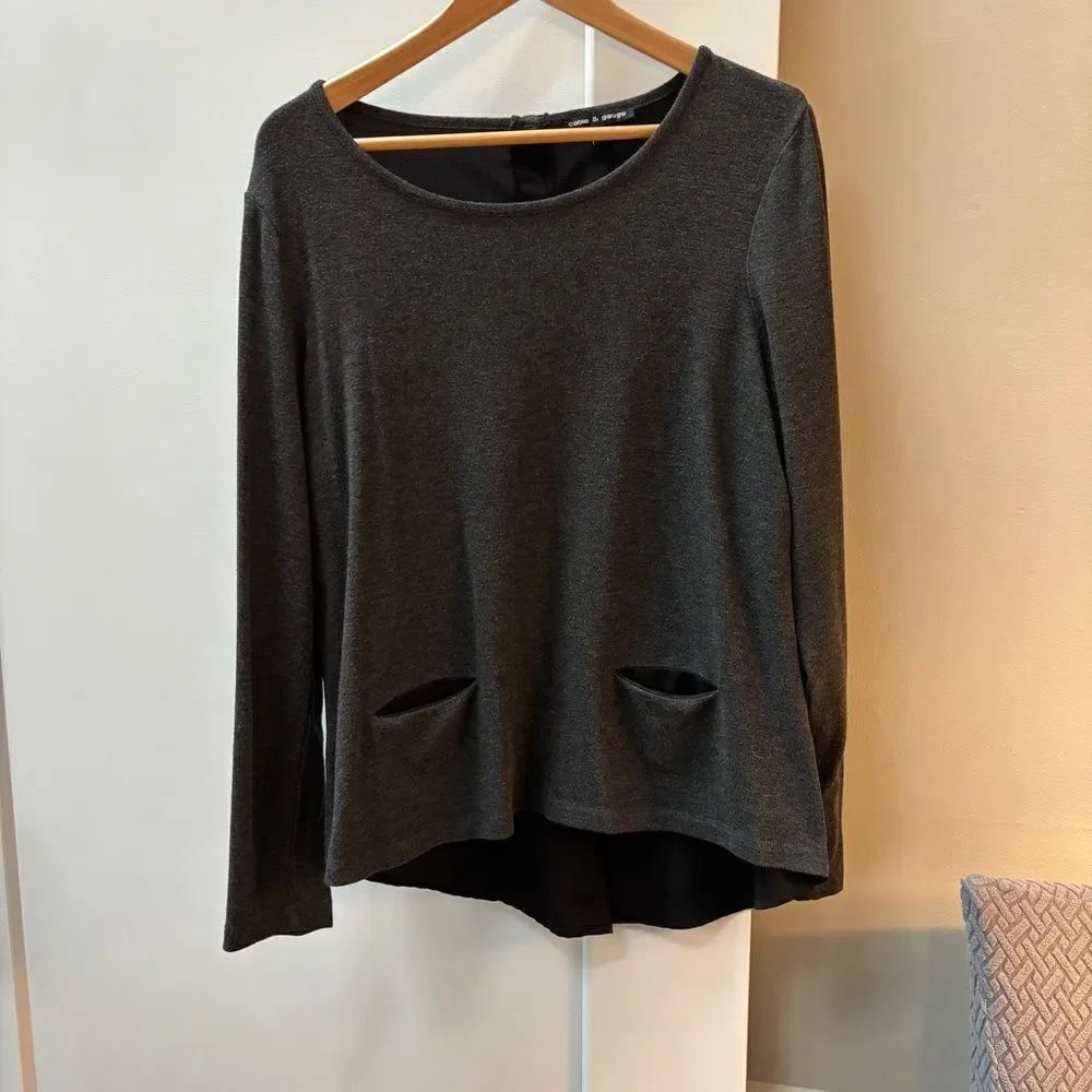 Cable and Gauge Black Button-Back Top women’s size L